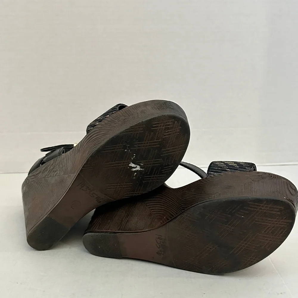 Marbella Black and Gold Lynx Wedge Sandals 7.5 EUC